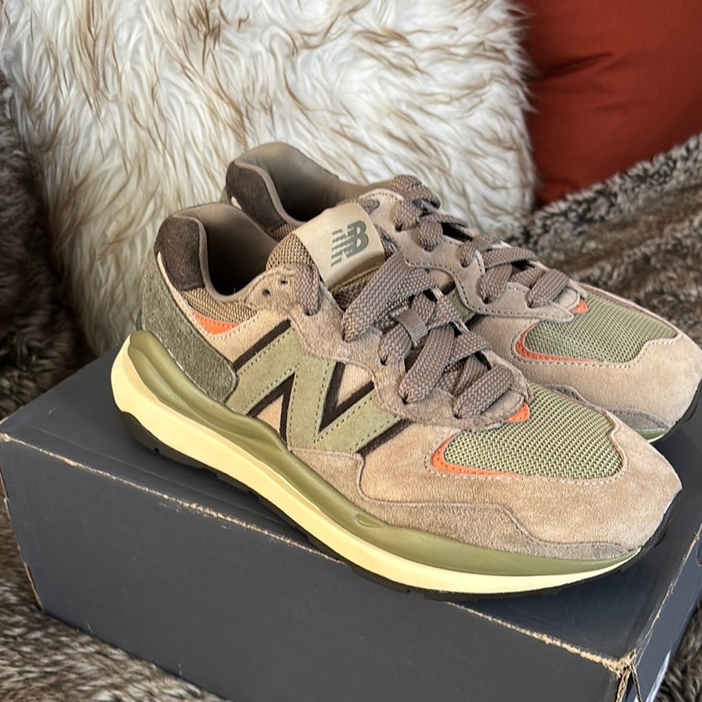 New Balance 5740 Men’s 7.5 Mushroom mix - Picture 11 of 11